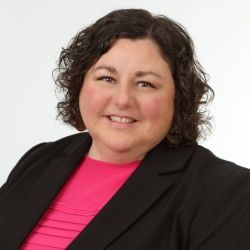 Headshot of Jen Novotny